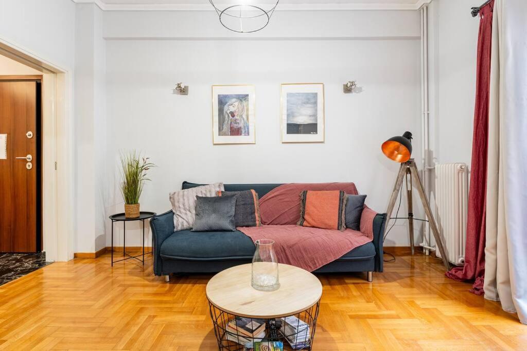 Downtown Cute Apt In The Heart Of Plaka アテネ エクステリア 写真