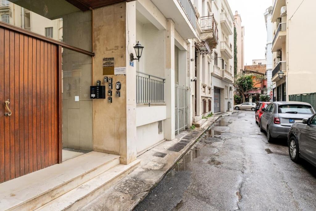Downtown Cute Apt In The Heart Of Plaka アテネ エクステリア 写真