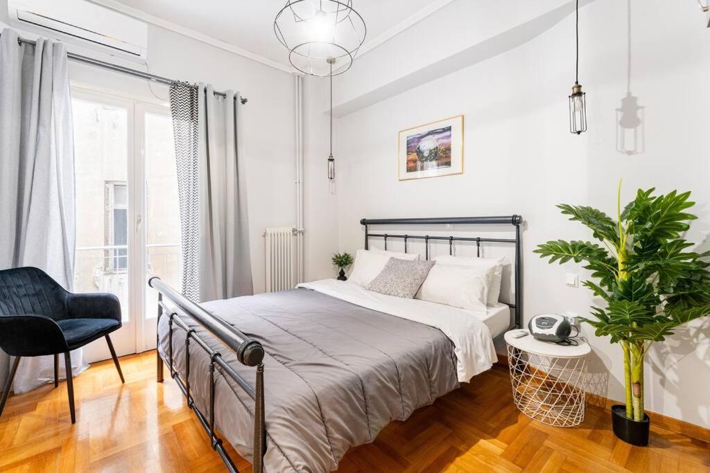 Downtown Cute Apt In The Heart Of Plaka アテネ エクステリア 写真